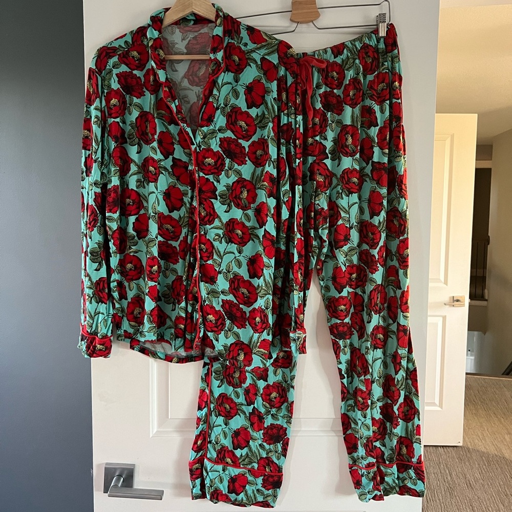 Posh Peanut red floral pajama set